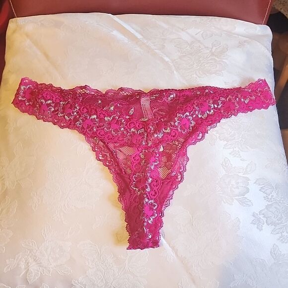 NEW LIMITED EDITION HOT PINK & SHIMMER SILVER VS BRA & PANTY SET! - Picture 5 of 11